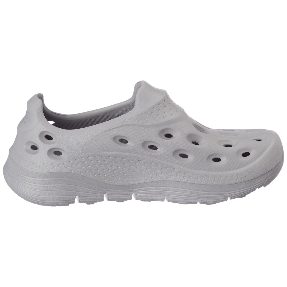 SKECHERS Men Arch Fit Go Foam 1 Sandal SportsBunker.in