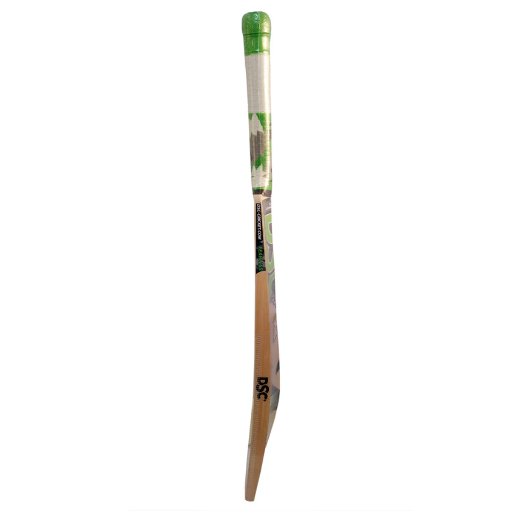 best cricket bat in India - DSC Cobra Kashmir Willow Cricket Bat (85 Cm)