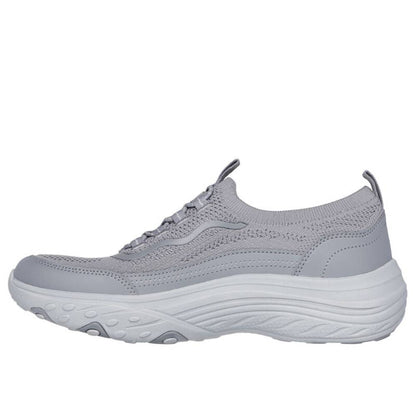 SKECHERS Women's Relaxed Fit Breathe Easier - Suits Her Casual Shoe (Gray)